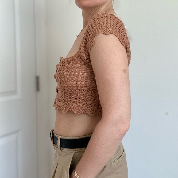 Button Front Crochet Knit Crop Top - Picture 4 of 9